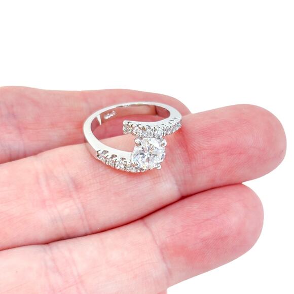 Vintage ECCO Sterling Silver 925 Cubic Zirconia Bypass Ring Size 8 - Picture 1 of 8